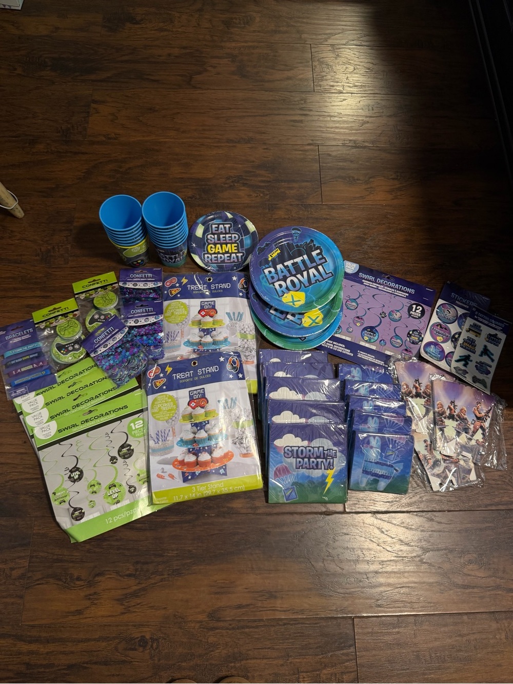 Fortnite & Gaming Birthday Party Supplies Bundle